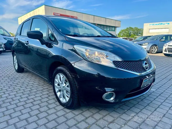 Nissan Note 2015 photo 2