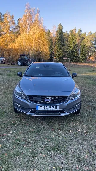 Volvo V60 Cross Country 2017 photo 2