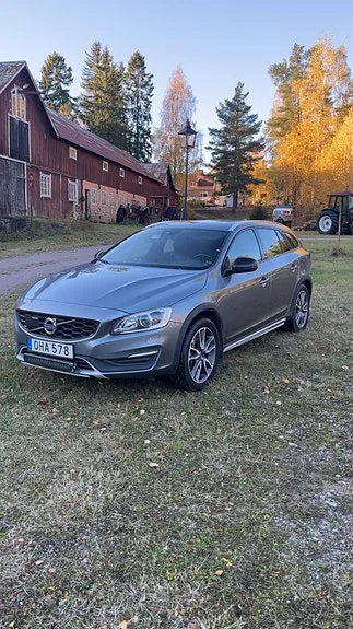 Volvo V60 Cross Country 2017 photo 3