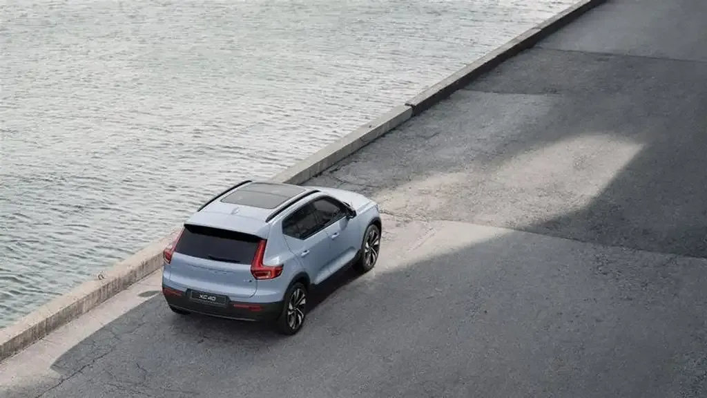 Volvo Xc40 2026 photo 2