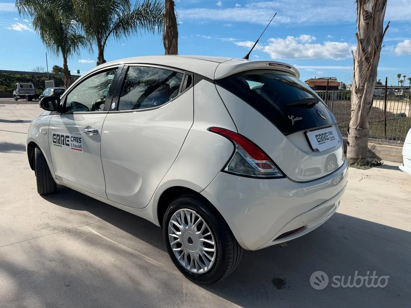 Lancia Ypsilon 2016 photo 3