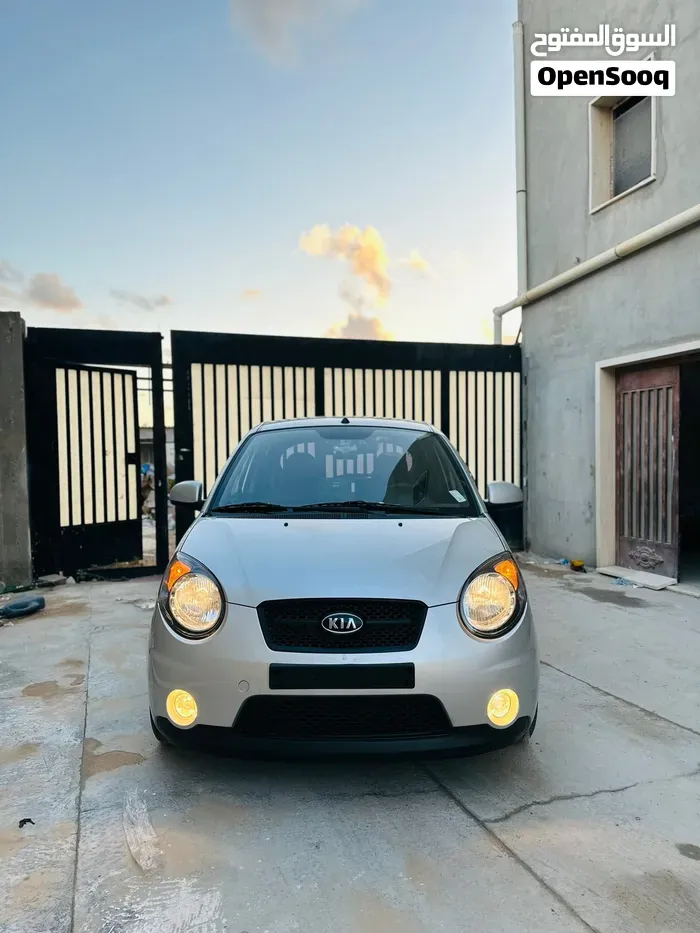 Kia Morning 2010 photo 2