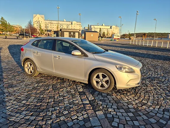 Volvo V40 2013 photo 4