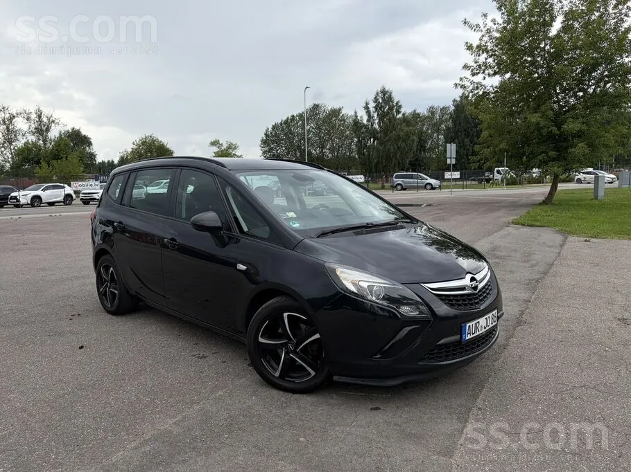 Opel Zafira 2012 photo 2