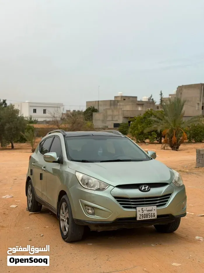 Hyundai Tucson 2012 photo 2