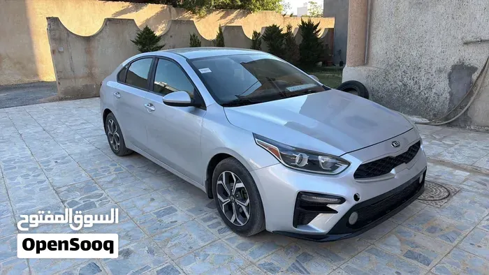 Kia Forte 2020 photo 2