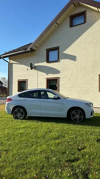 BMW X4 2016 photo 2