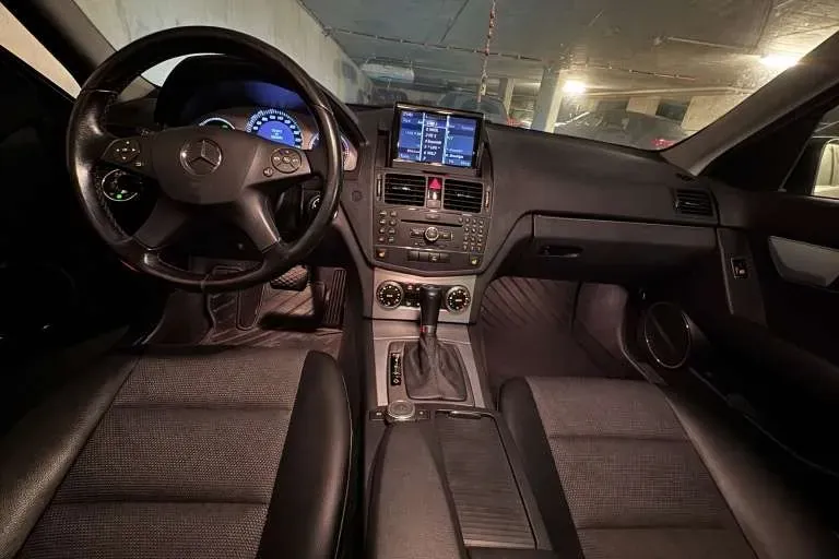 Mercedes-Benz C-Class 2008 photo 3