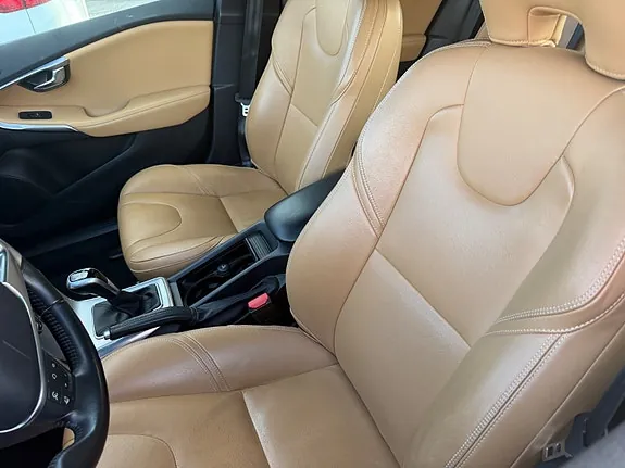 Volvo V40 Cross Country 2018 photo 4