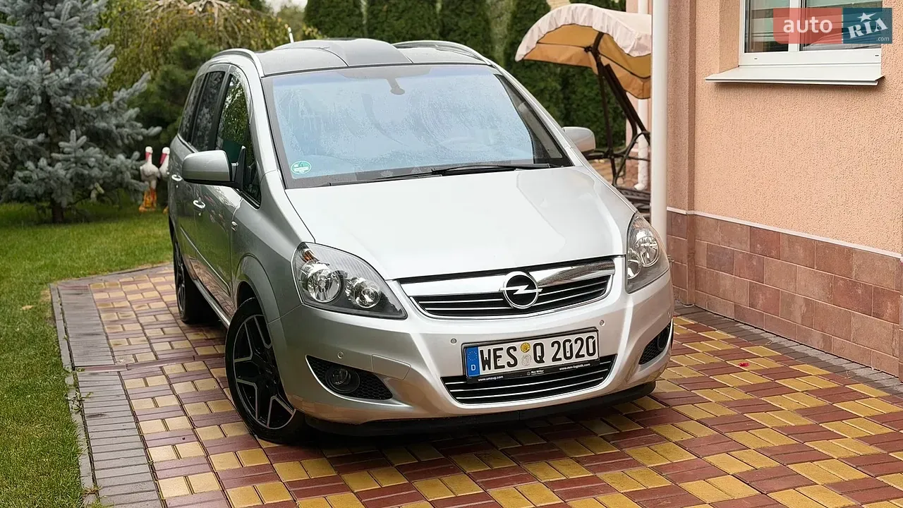 Opel Zafira 2011 photo 3