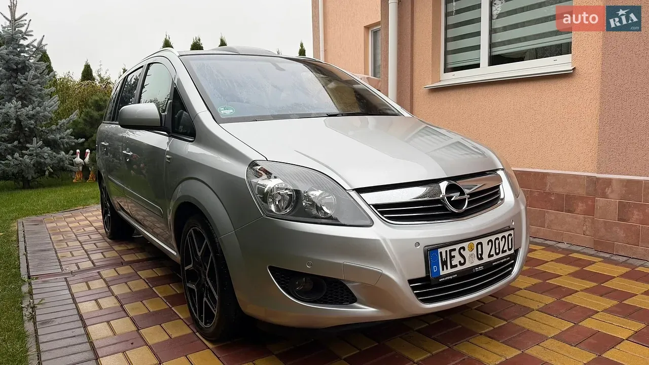 Opel Zafira 2011 photo 4