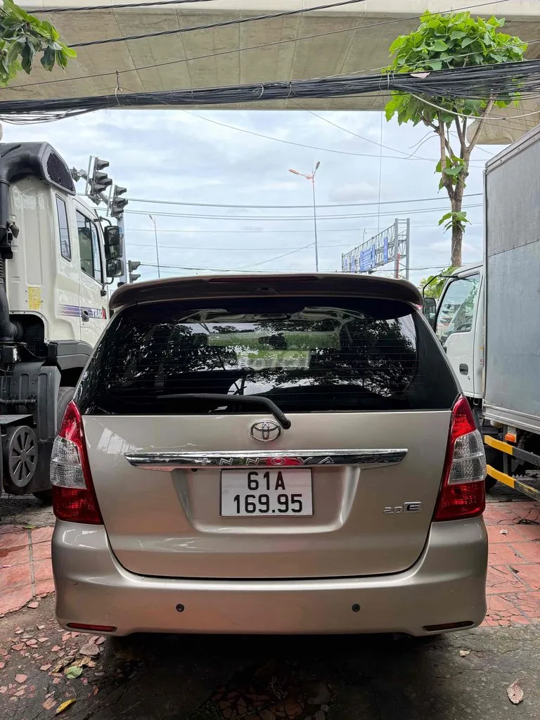 Toyota Innova 2013 photo 4