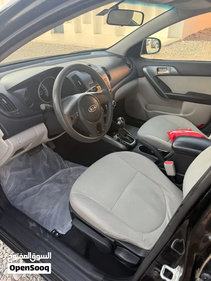 Kia Cerato 2011 photo 3