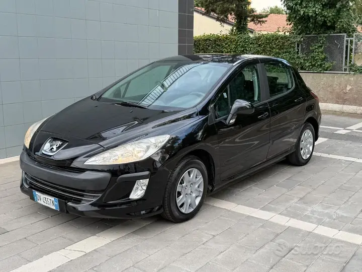 Peugeot 308 2010 photo 2