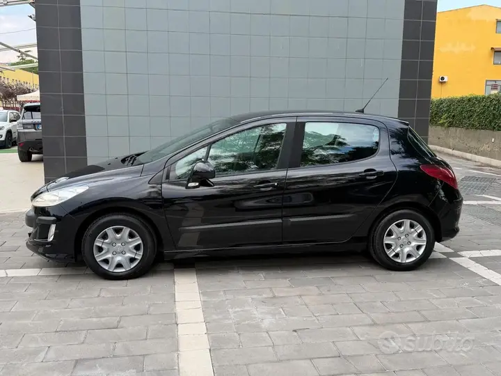Peugeot 308 2010 photo 3