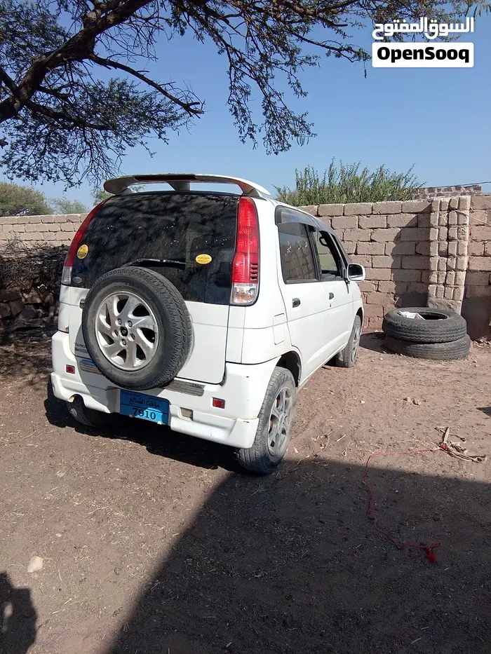 Daihatsu Terios 2003 photo 2