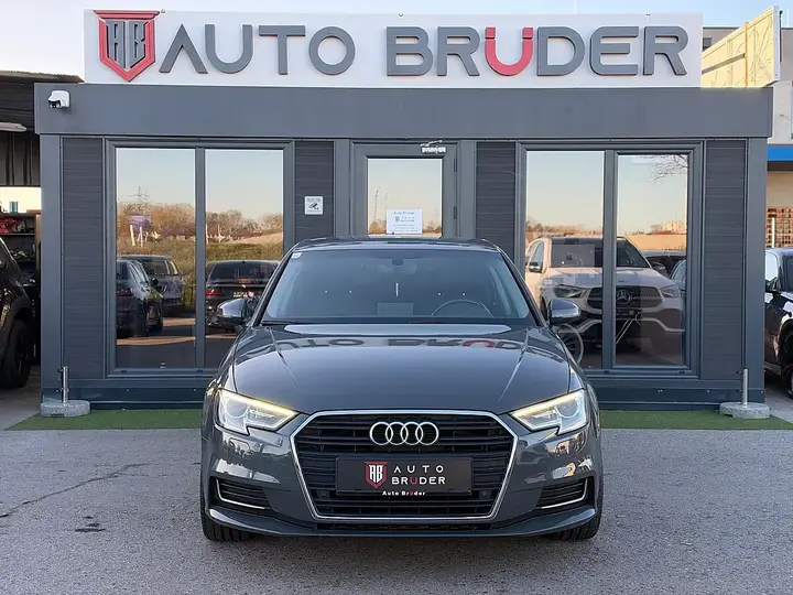 Audi A3 2017 photo 3