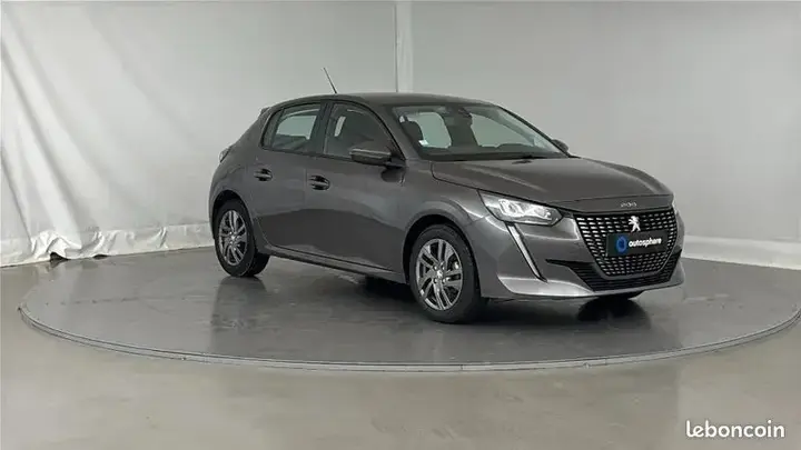 Peugeot 208 2021 photo 3