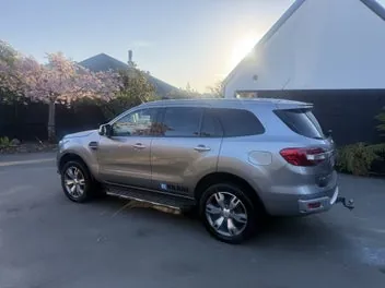 Ford Everest 2016 photo 2