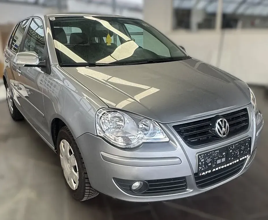 Volkswagen Polo 2006 photo 2