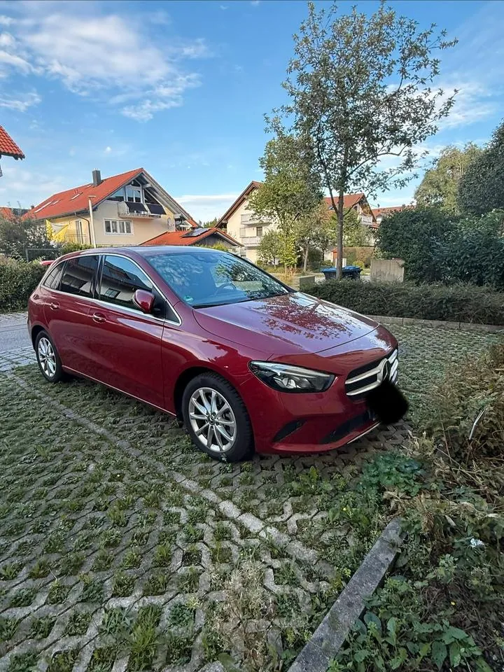 Mercedes-Benz B 250 E