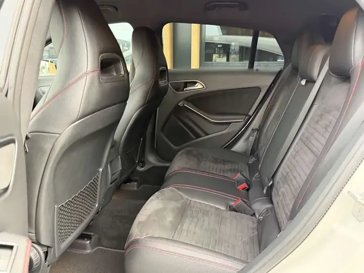 Mercedes-Benz Cla 200 2016 photo 5
