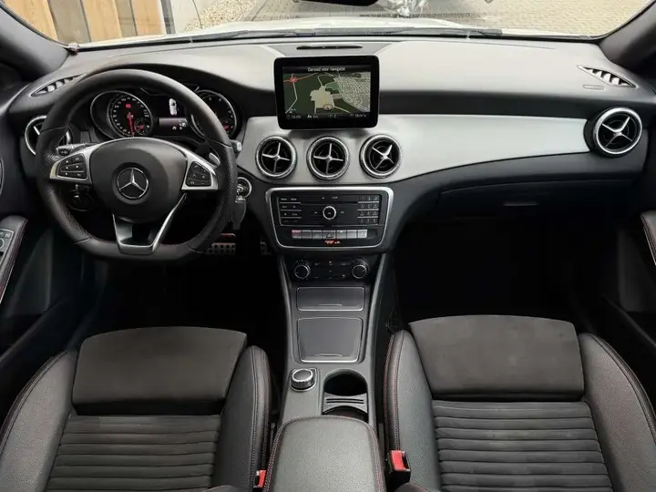 Mercedes-Benz Cla 200 2016 photo 3