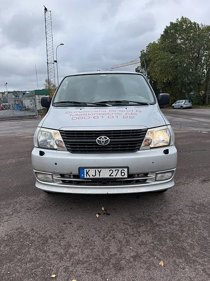 Toyota Hiace 2008 photo 2