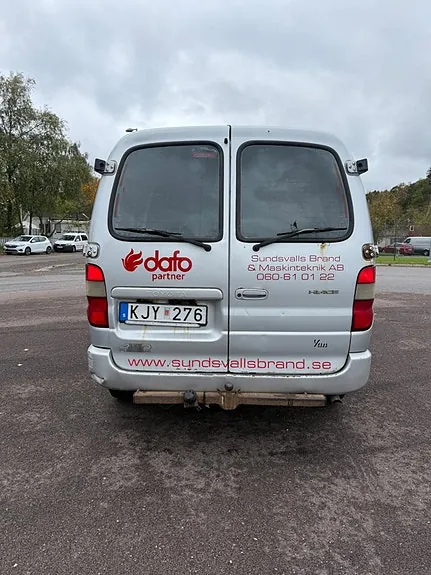Toyota Hiace 2008 photo 3