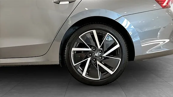 Skoda Octavia 2025 photo 5