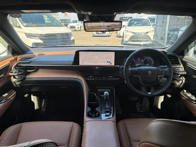 Toyota Crown Sport 2025 photo 2