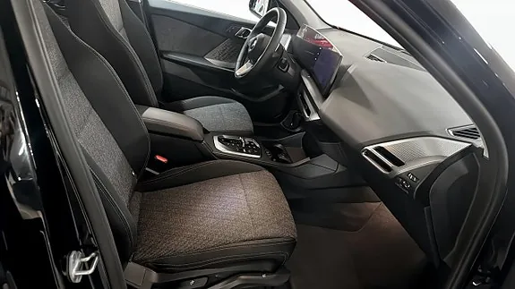 BMW 120 2026 photo 3