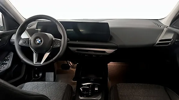 BMW 120 2026 photo 4
