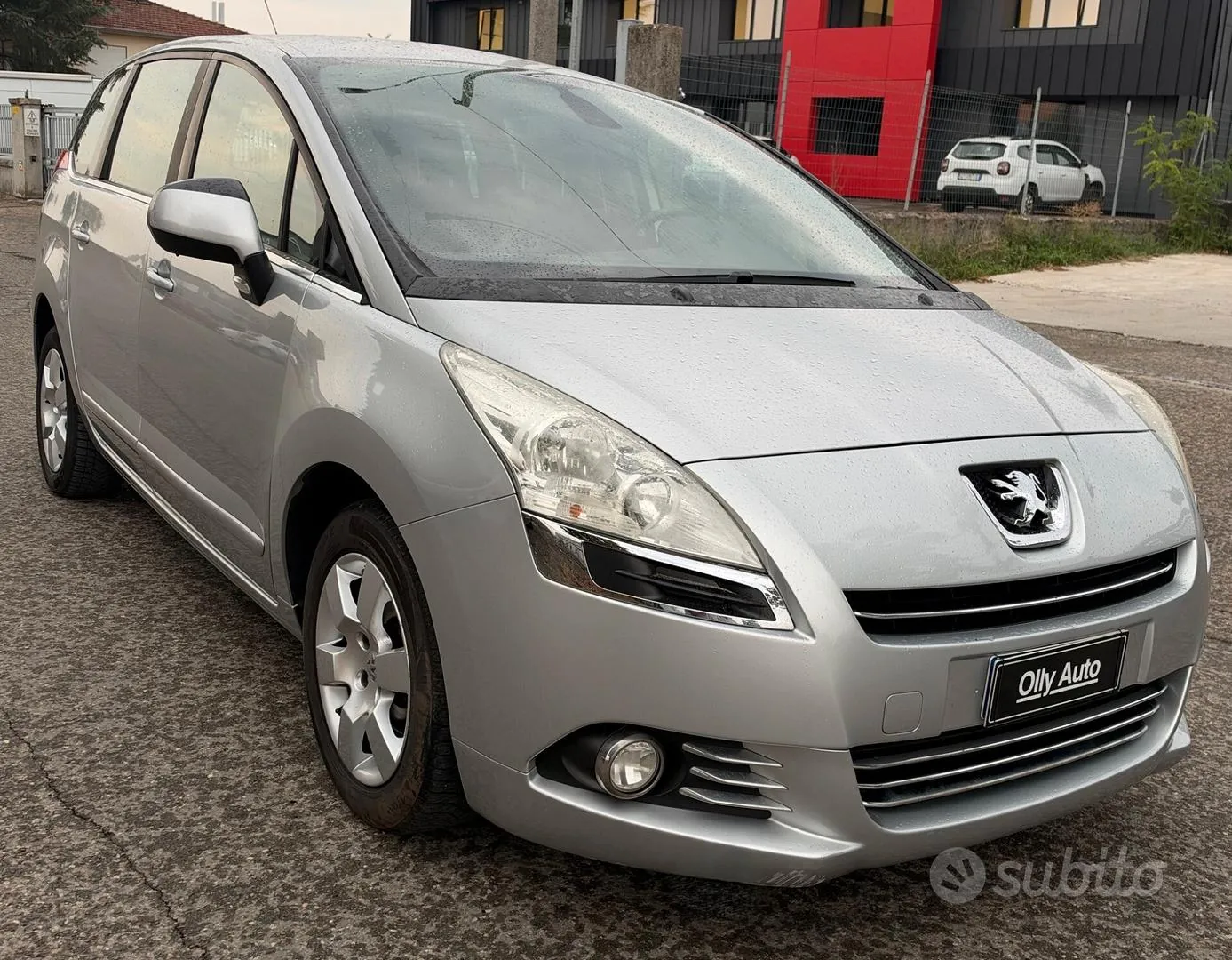 Peugeot 5008 2012 photo 2