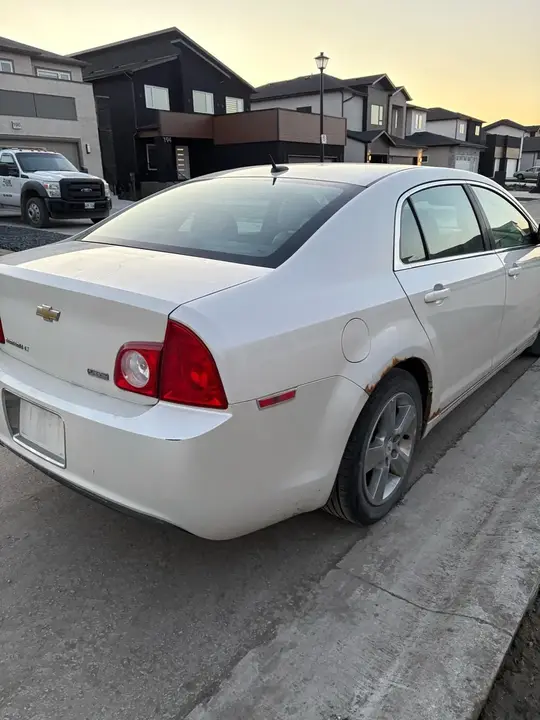 Chevrolet Malibu 2010 photo 4