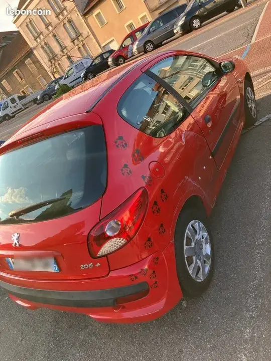 Peugeot 206 2010 photo 2