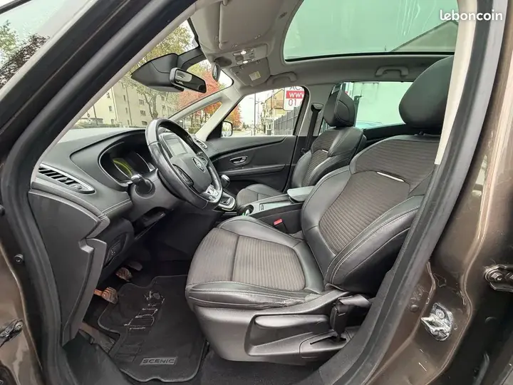 Renault Grand Scenic 2017 photo 5