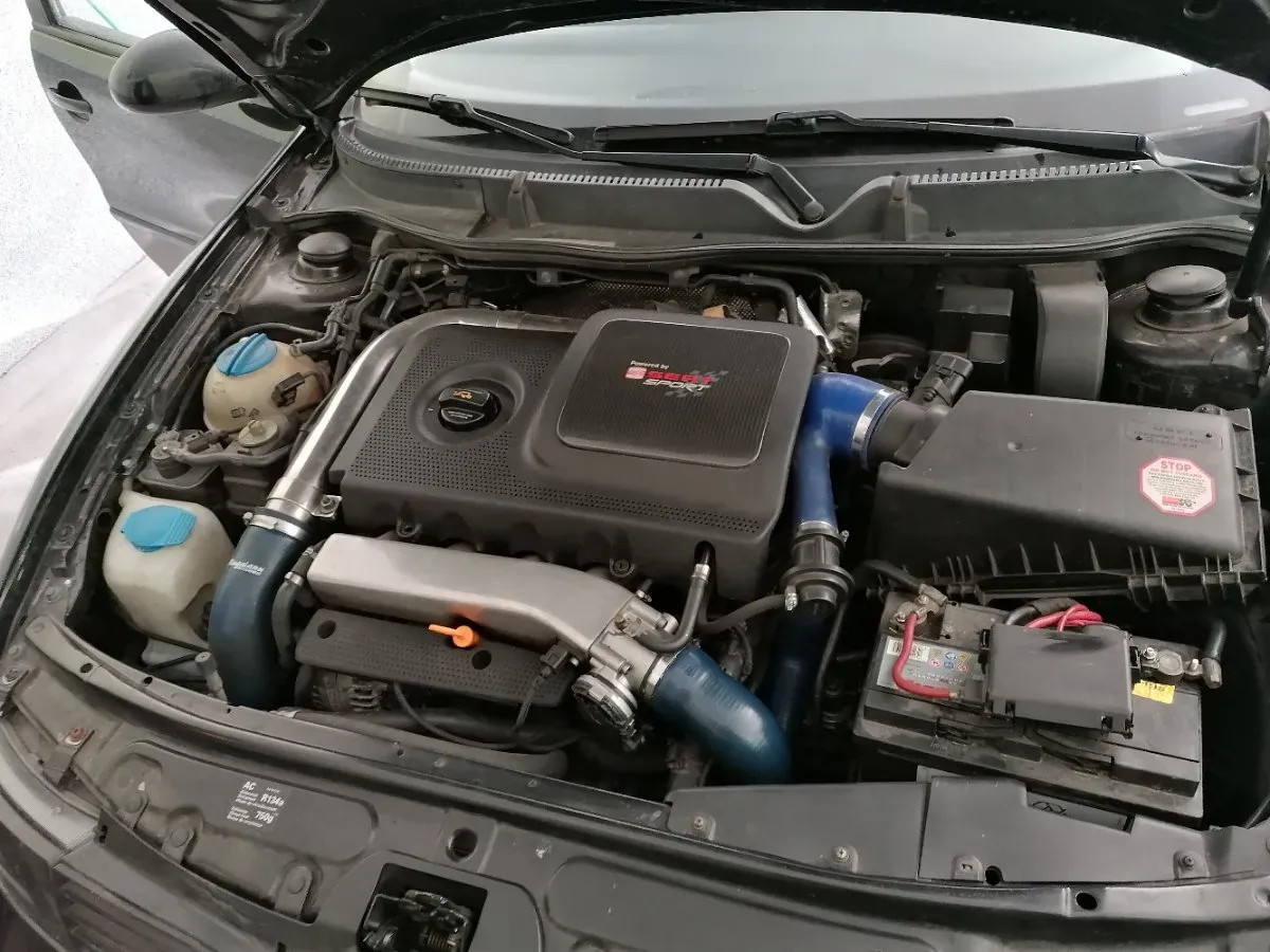 Seat Leon 2004 photo 2