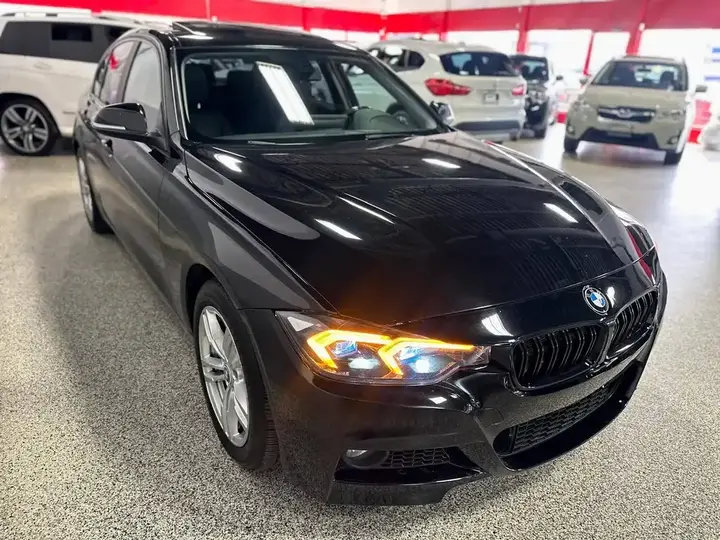 BMW 3 Series 2013 photo 2