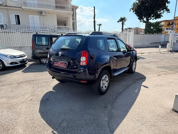 Dacia Duster 2011 photo 4