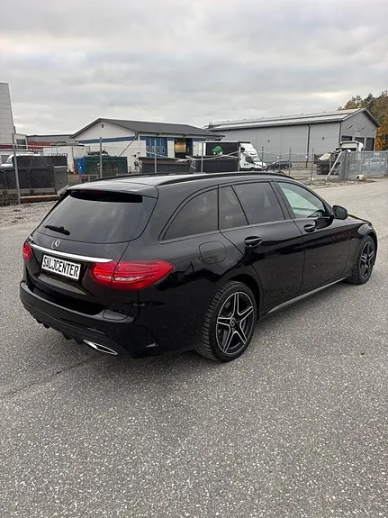 Mercedes-Benz C300 2021 photo 2