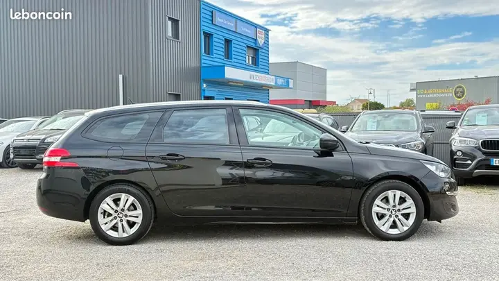 Peugeot 308 2015 photo 4