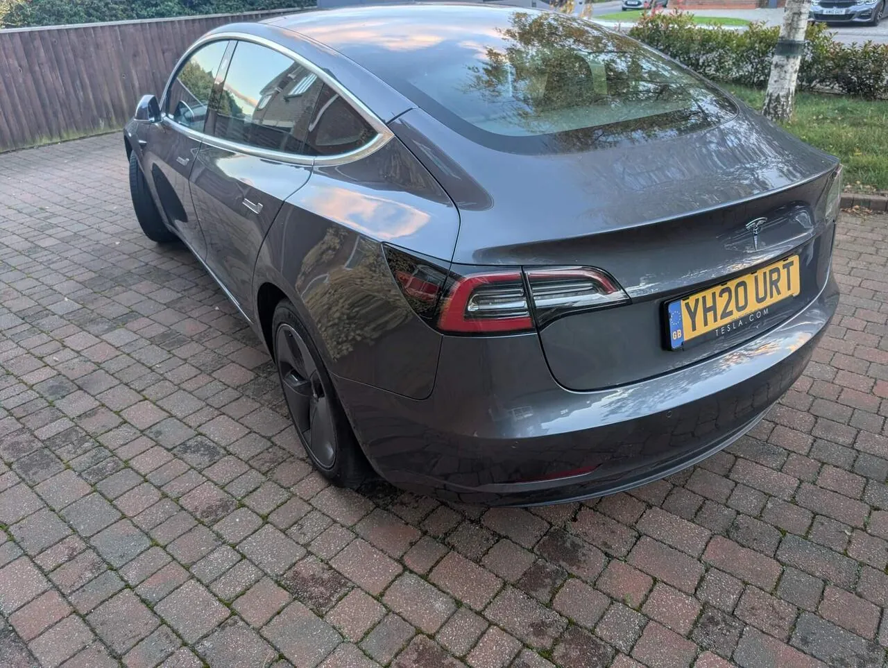 Tesla Model 3 2020 photo 4