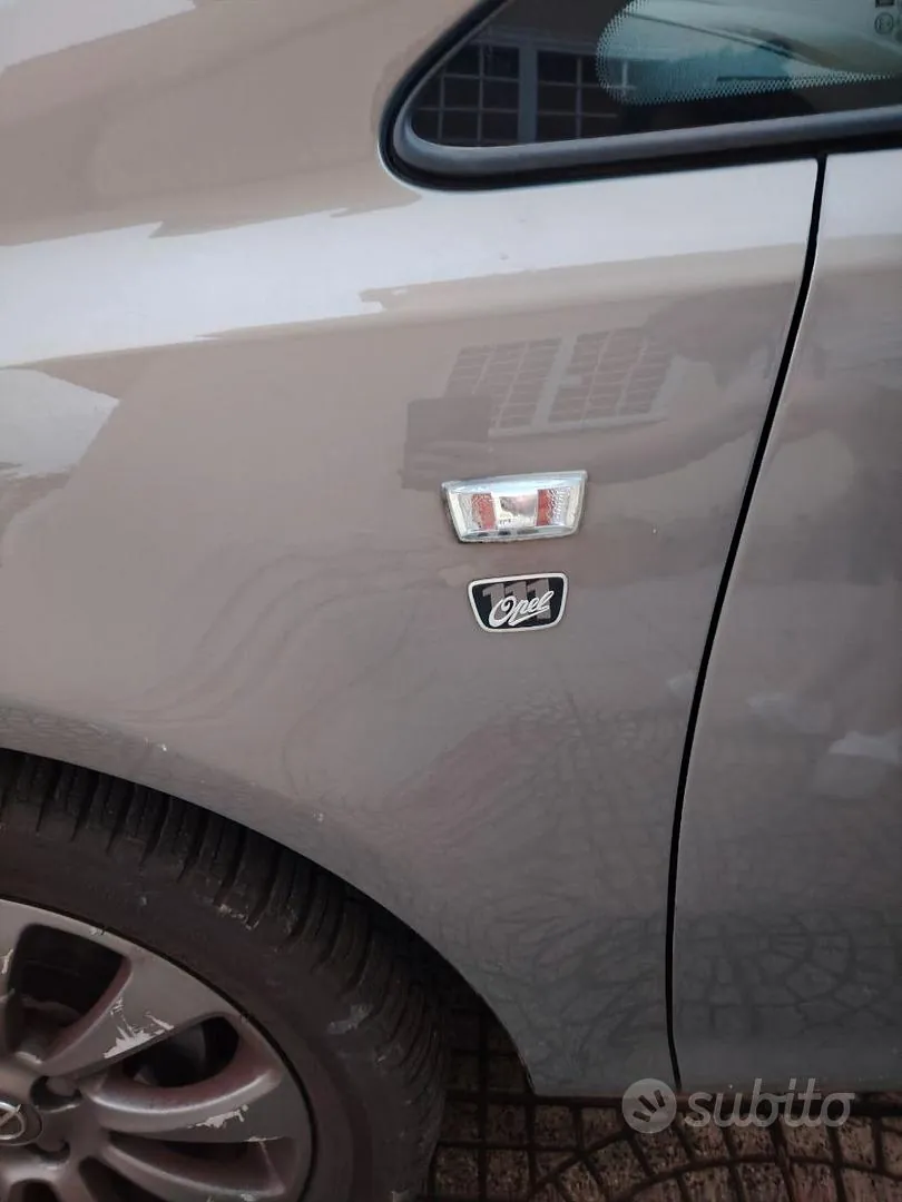 Opel Corsa 2010 photo 5