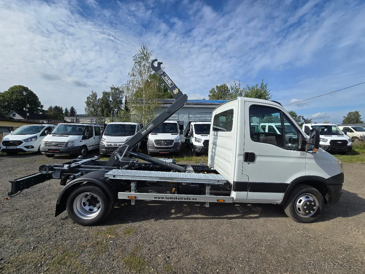 Iveco Daily photo 3