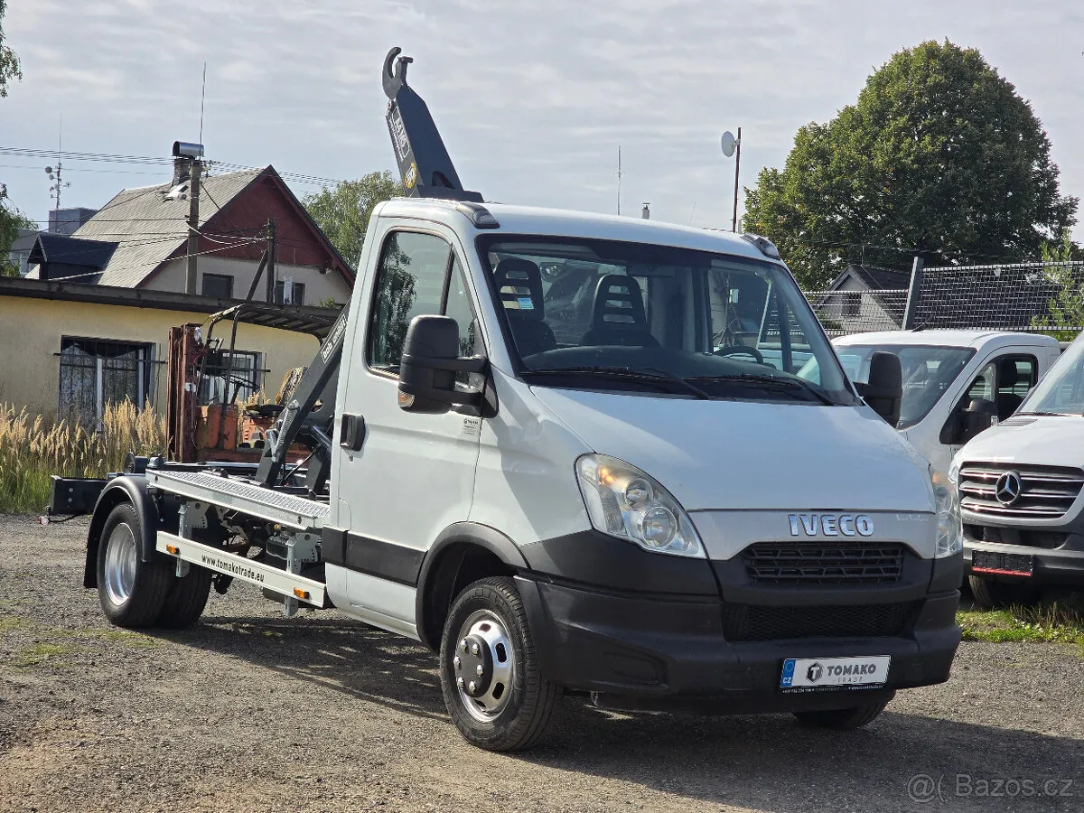 Iveco Daily photo 2