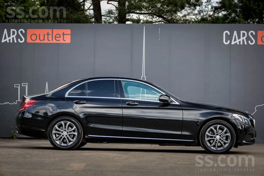 Mercedes-Benz C220 2016 photo 4