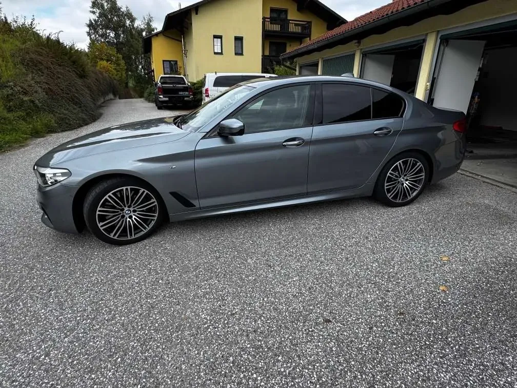 BMW 5 Series 2018 photo 3