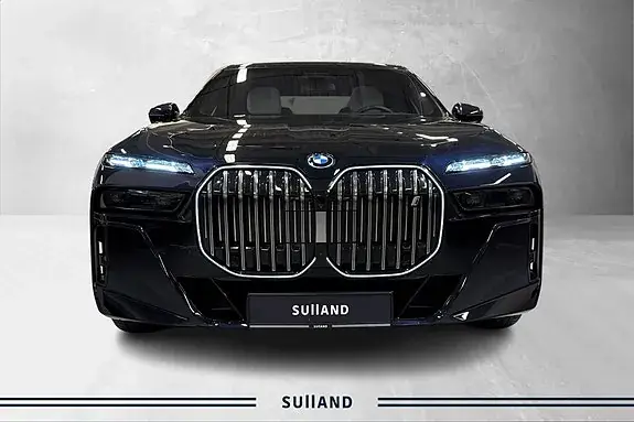 BMW I7 2023 photo 3