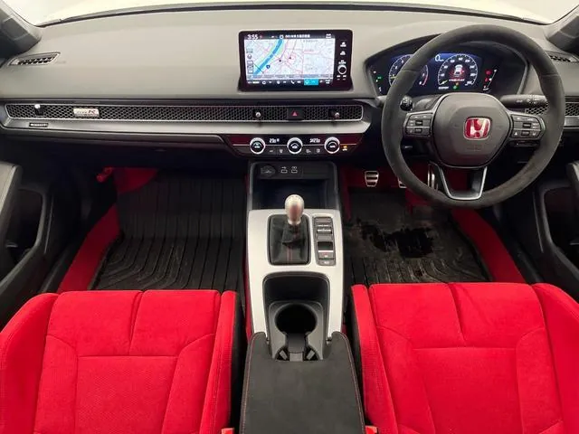 Honda Civic Type R 2024 photo 2